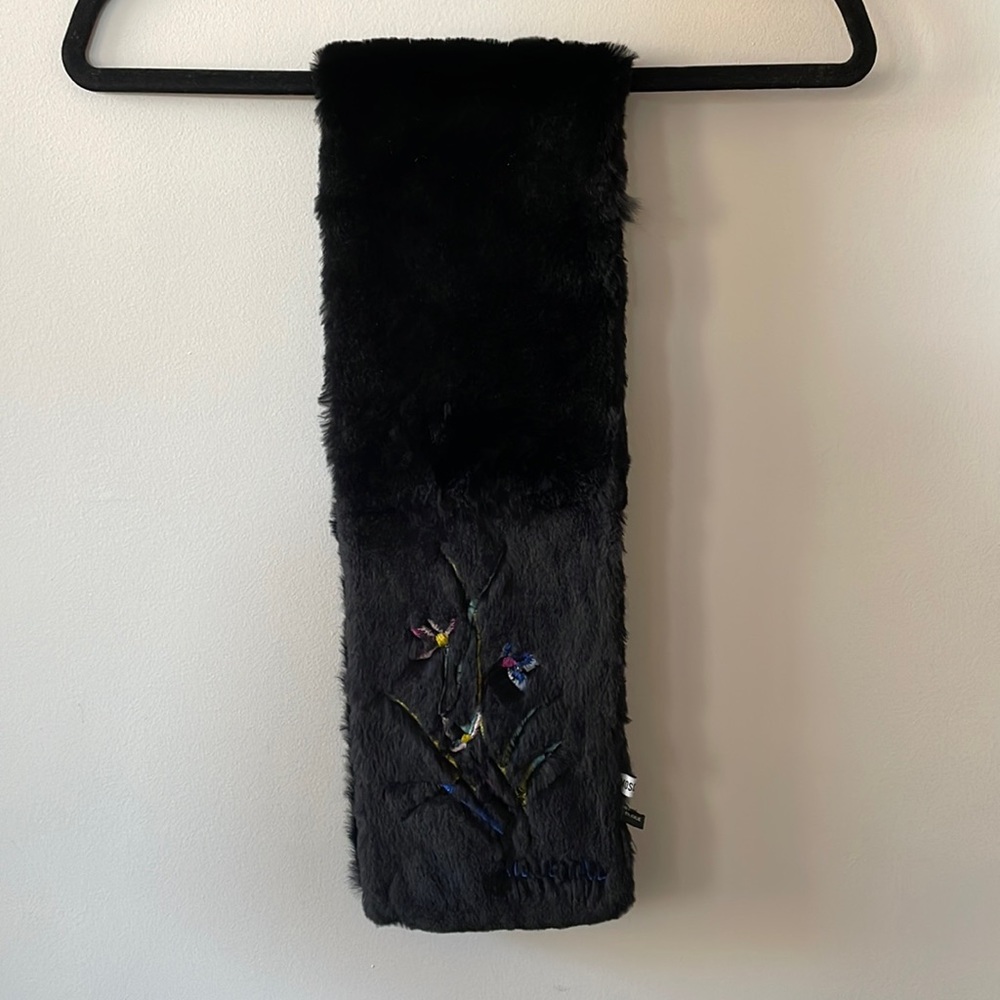 Moschino scarf